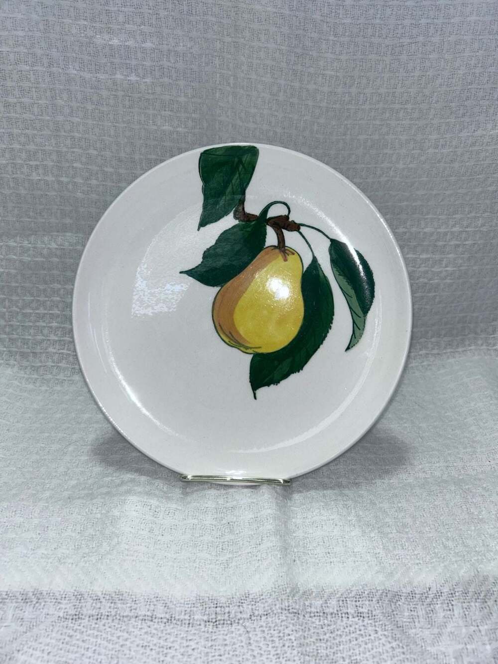 Metlox Poppytrail California Fruit Pear Salad Plate